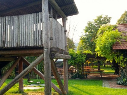 Foto: Hof-Biergarten Grenzebach